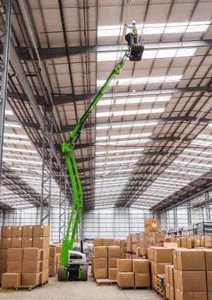 La nueva HR17N a plena altura de trabajo