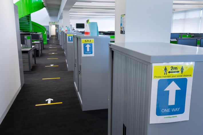 Precauciones COVID de Niftylift – Oficina