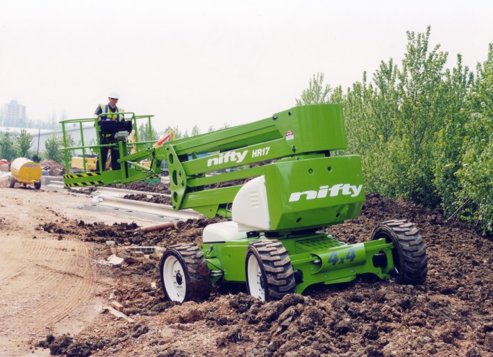 Niftylift introduces the HR17 4x4